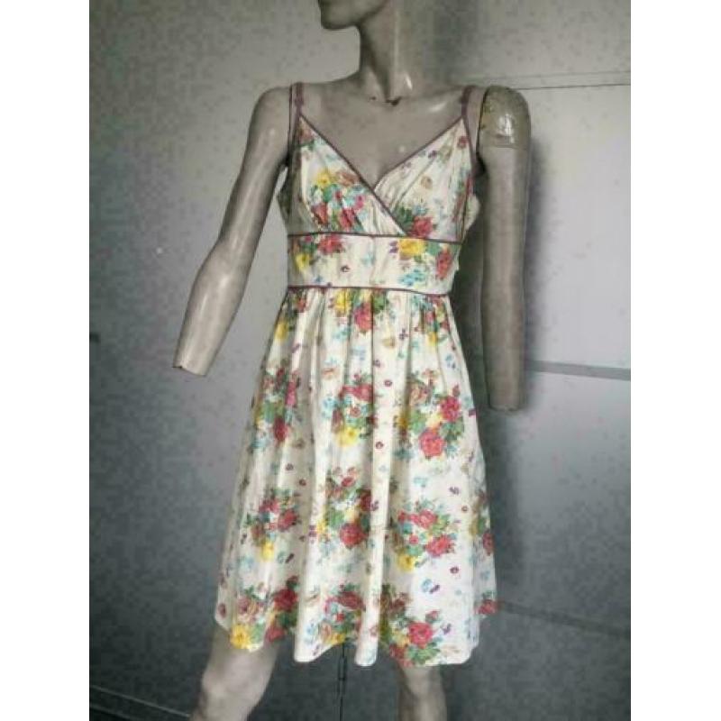 B215 CHARLOTTE RUSSE: jurkje beige Maat S=36
