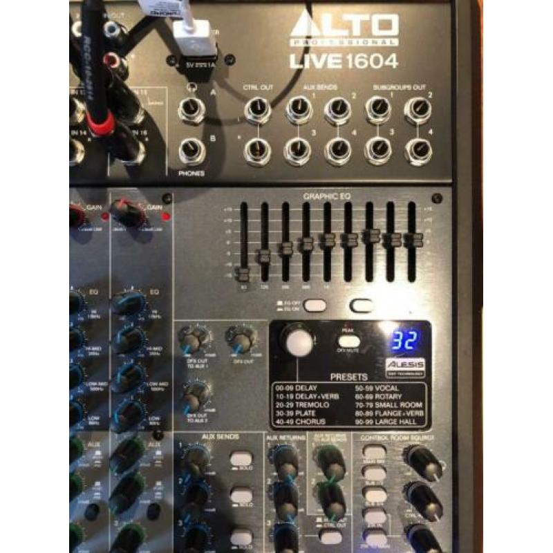 16 kanaals PA Mixer (Alto Pro Live 1604)