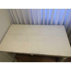 Brocante sidetable of bureau