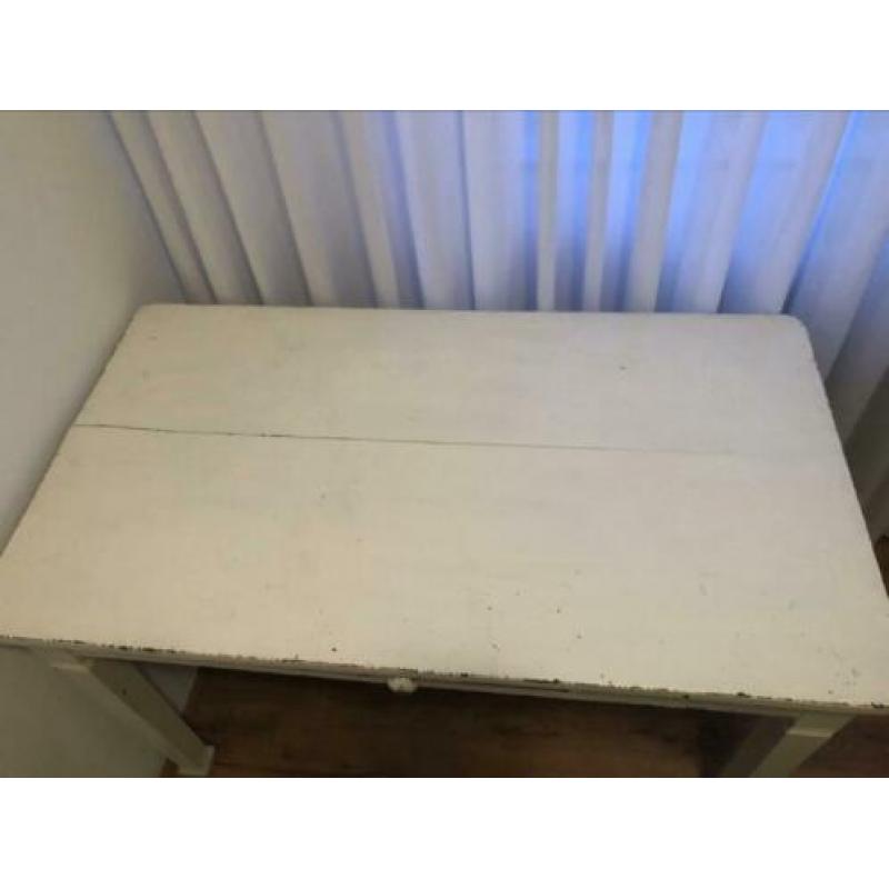 Brocante sidetable of bureau