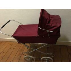 Poppenwagen antiek