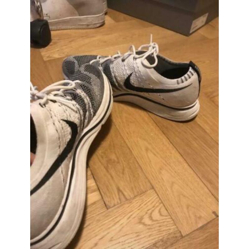 Nike flyknit trainer white 42,5