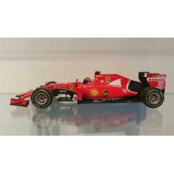 Ferrari F1 SF 15 Bburago Kimi Raikkonen 1:18