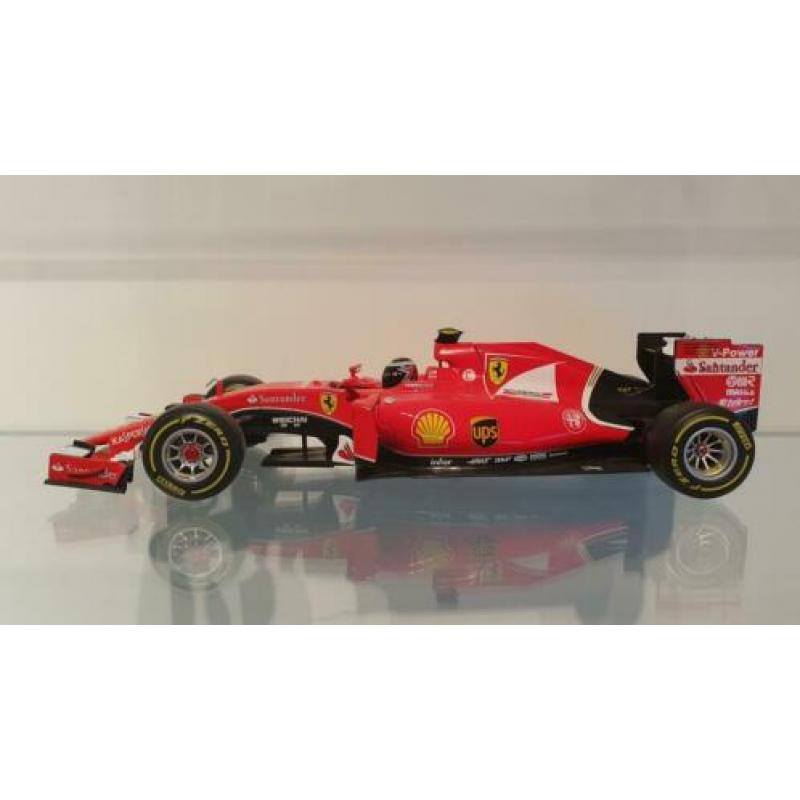 Ferrari F1 SF 15 Bburago Kimi Raikkonen 1:18