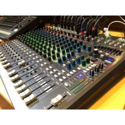 16 kanaals PA Mixer (Alto Pro Live 1604)