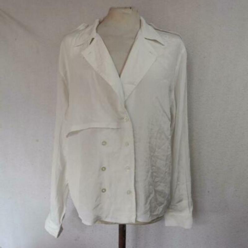 Witte glanzende damesblouse.Mt 38.Merk Ravens