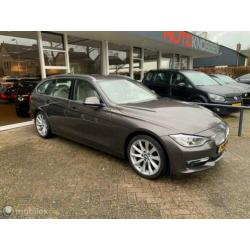 BMW 3-serie Touring 320i Executive Xenon, Leer, Navi..