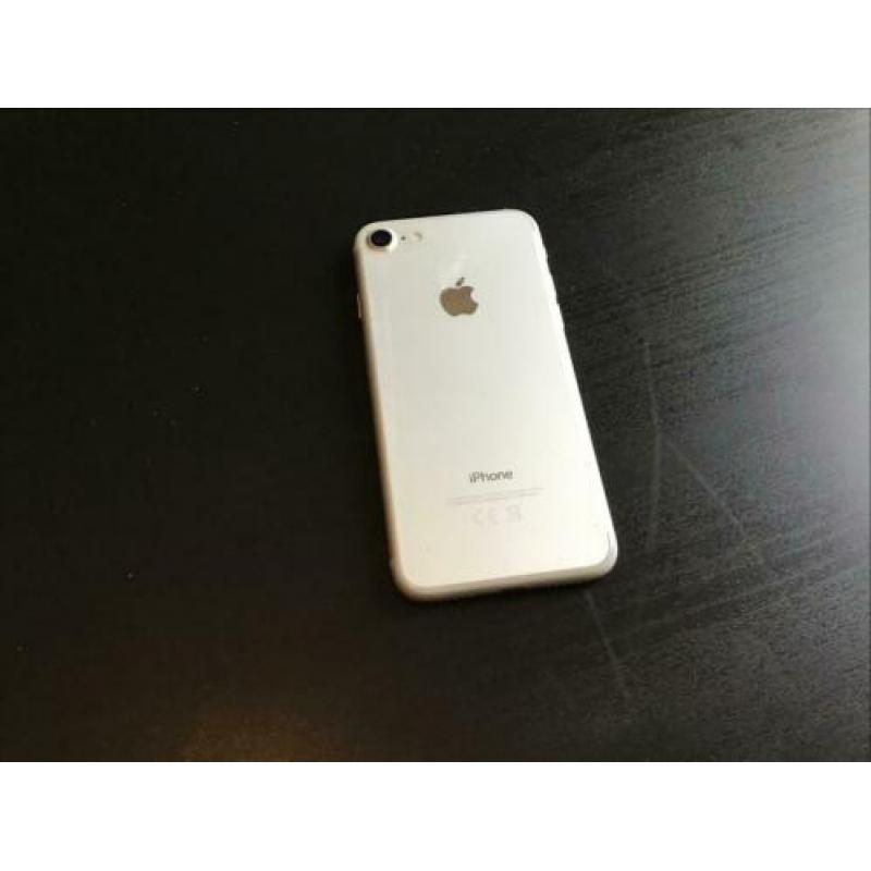 iPhone 7 white