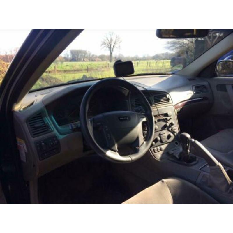 Volvo V70 2.4 140PK 2000 Blauw