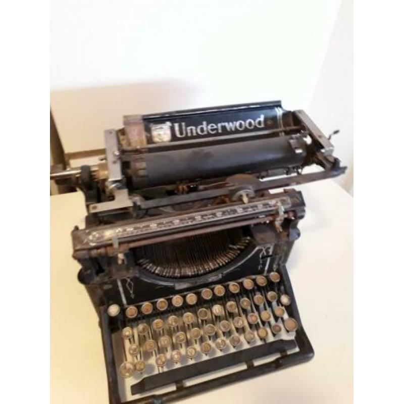 Prachtige typmachine voor de liefhebber. Vintage