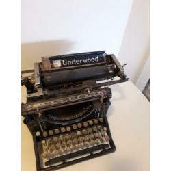 Prachtige typmachine voor de liefhebber. Vintage