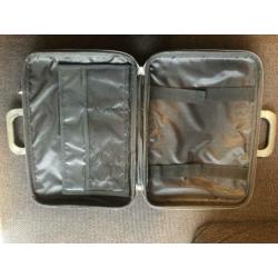 Bombata laptoptas donker grijs 43cm