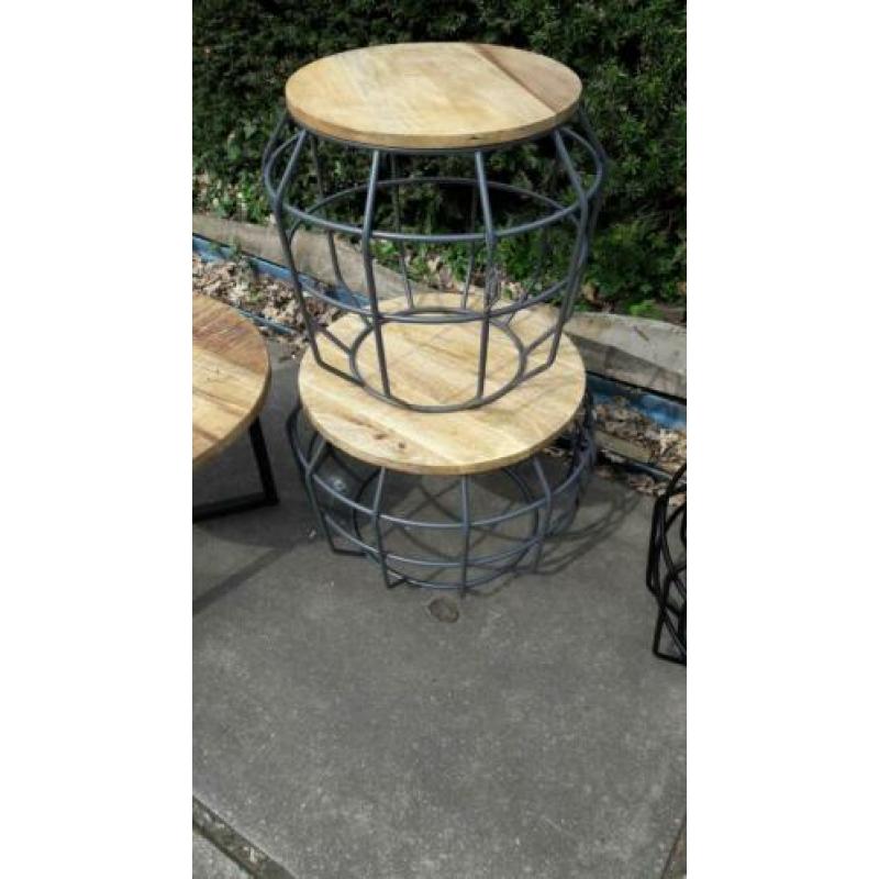 Corner table Pixel...3 kleuren