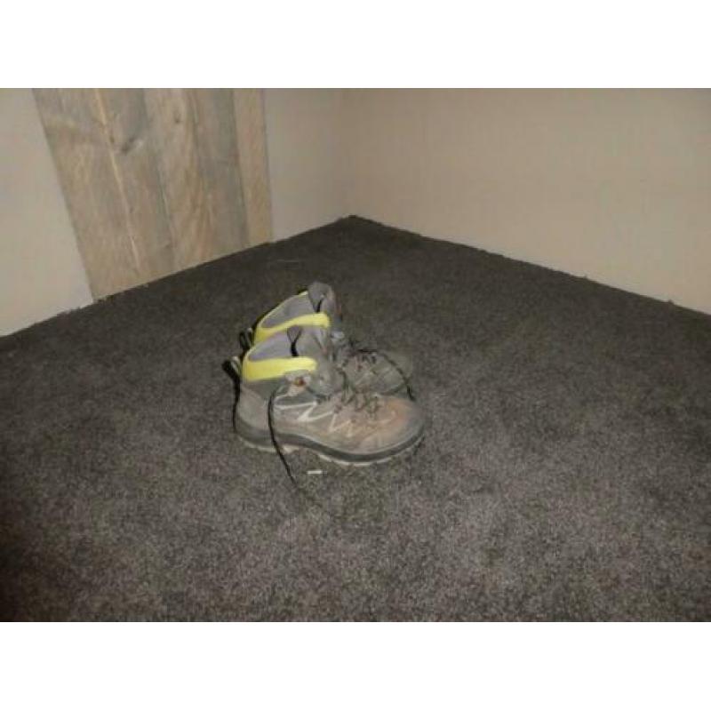 Bergschoenen wandelschoenen maat 35 in goede staat!
