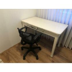 Brocante sidetable of bureau