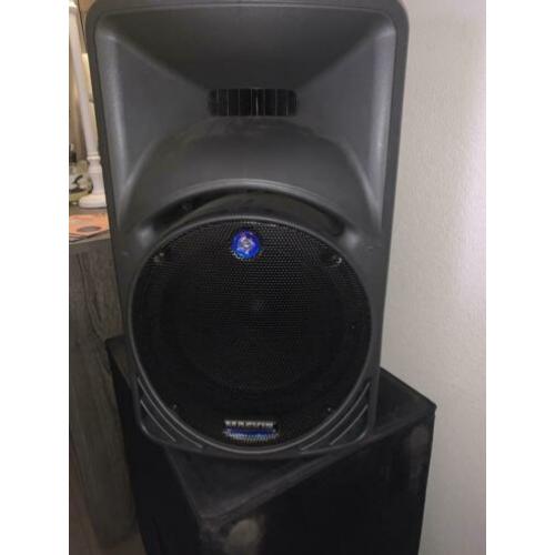 Makkie speakerset 2 x srm450 2x swa1505 inc 4 hoezen paaltje