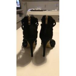 Zwarte pumps maat 36