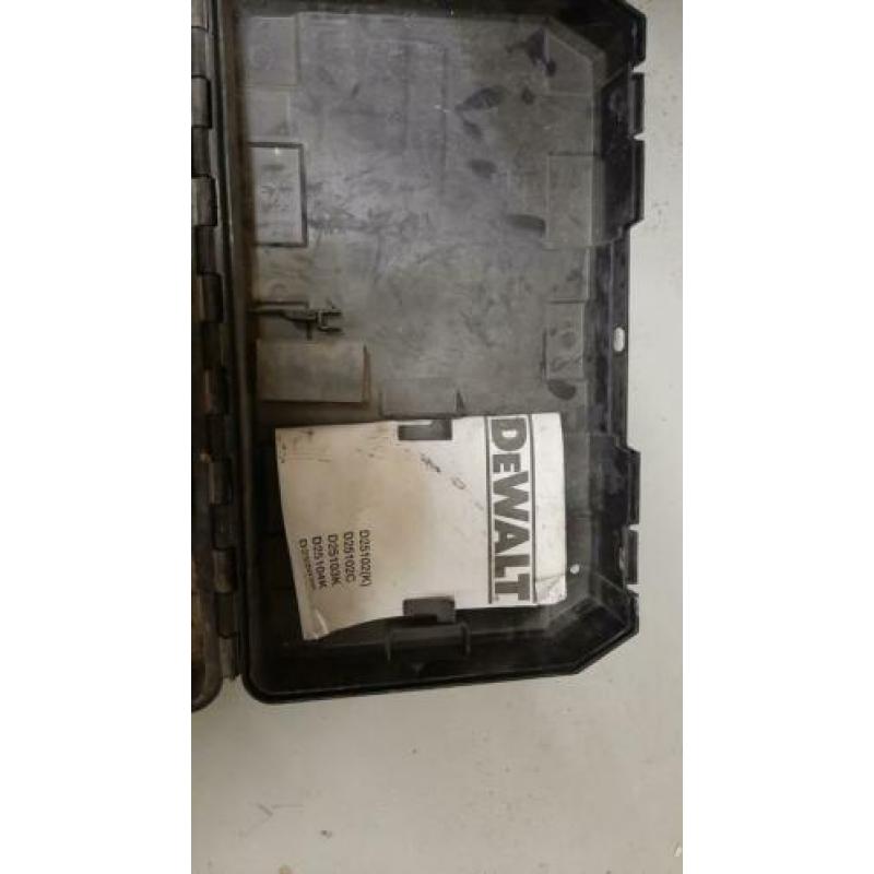 De Walt boorhamer D25103