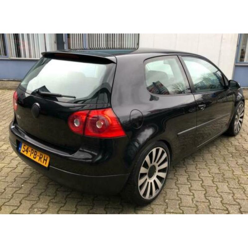 Volkswagen Golf 1.6 FSI Sportline NIEUWE APK!