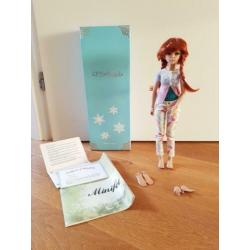 BJD Minifee Céline tan (R), met upgrade ogen en face-up
