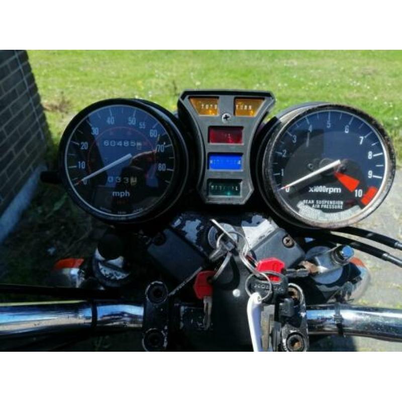 Honda CB900 Custom rijdend of voor onderdelen !
