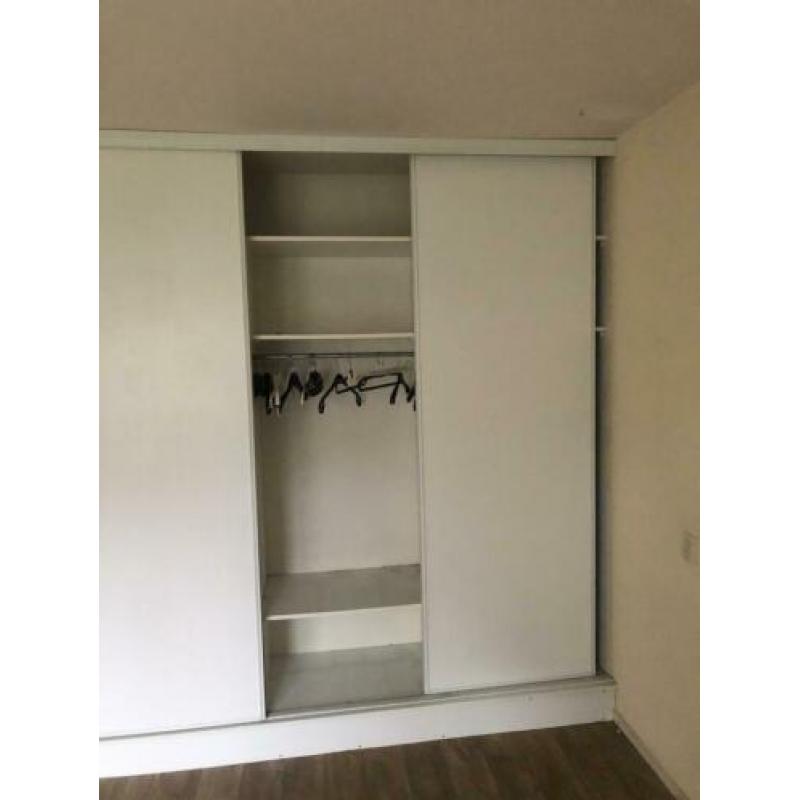 Schuifwanden kast 240x240 cm wit