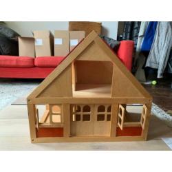Poppenhuis hout