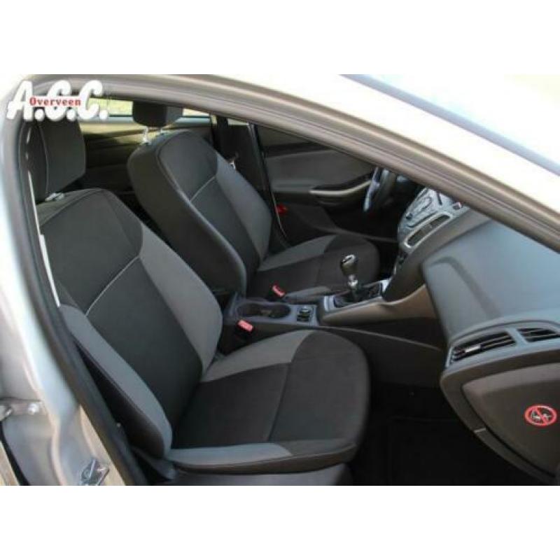 Ford Focus 1.6 TDCi ECOnetic Lease PDC Trekhaak Airco