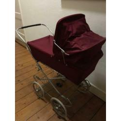 Poppenwagen antiek