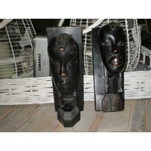 2 Boekensteunen(HOUT).v,a 15,00e