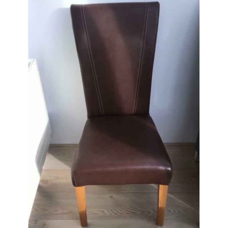 3 eetkamerstoelen bruin, 15 euro voor alle 3