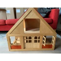 Poppenhuis hout