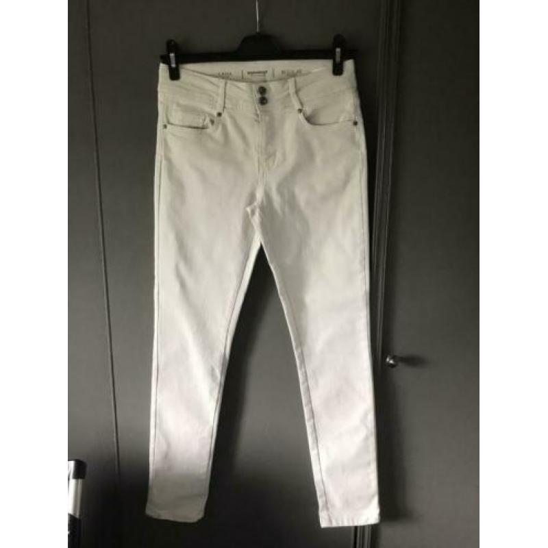 SOYACONCEPT beige stretch jeans maat 30