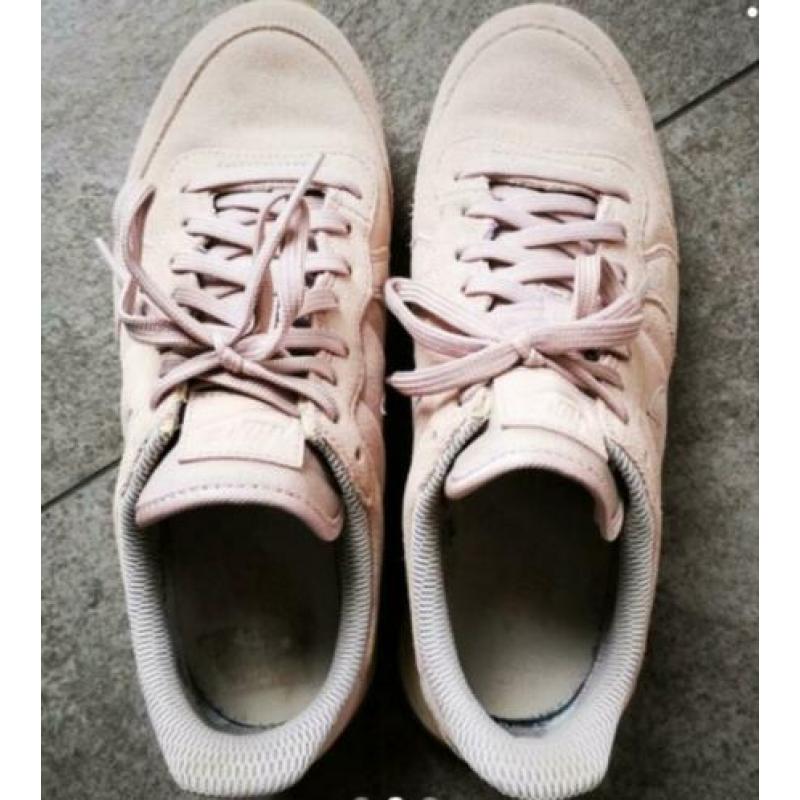 Nike dames poederroze 40