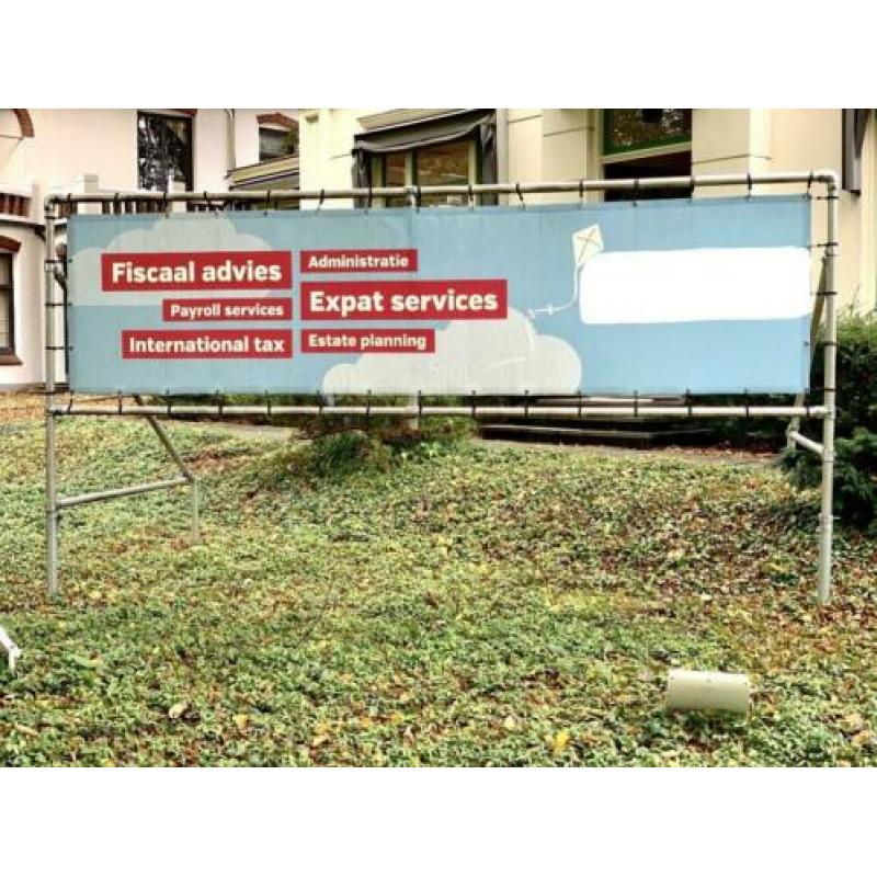 Reclamebord buizenframe voor spandoek maat 4Bx1H (elastiek)
