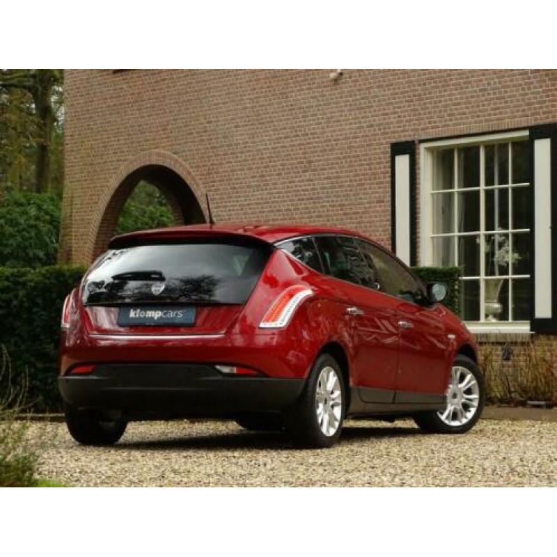 Lancia Delta 1.4 M.air Gold PDC/Uniek!netjes!/cruise/climate