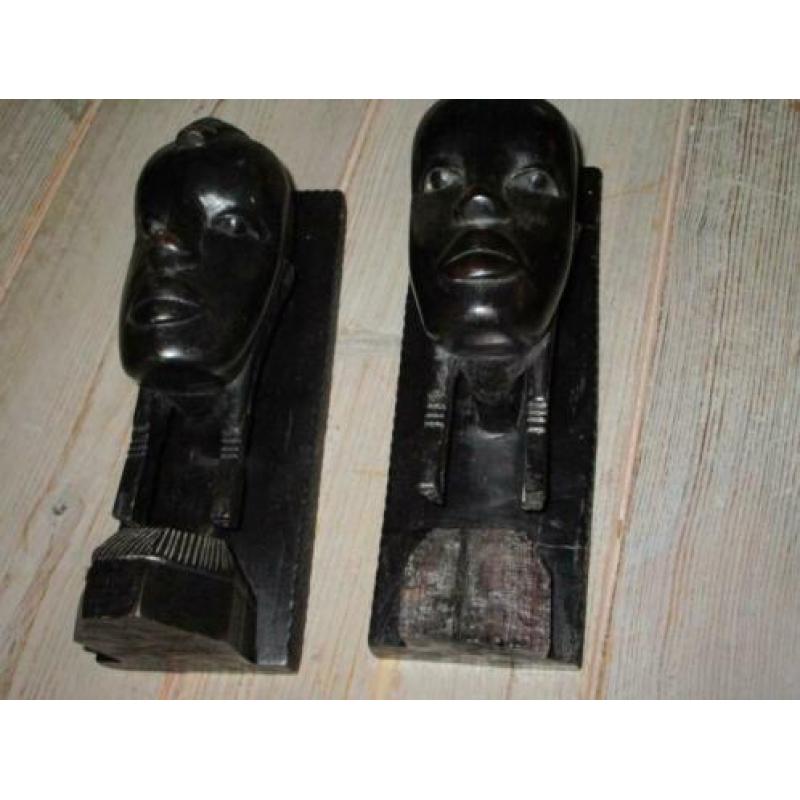 2 Boekensteunen(HOUT).v,a 15,00e
