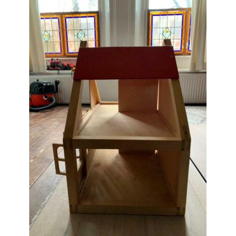 Poppenhuis hout