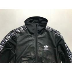 Adidas trainingsjasje maat 152 zwart