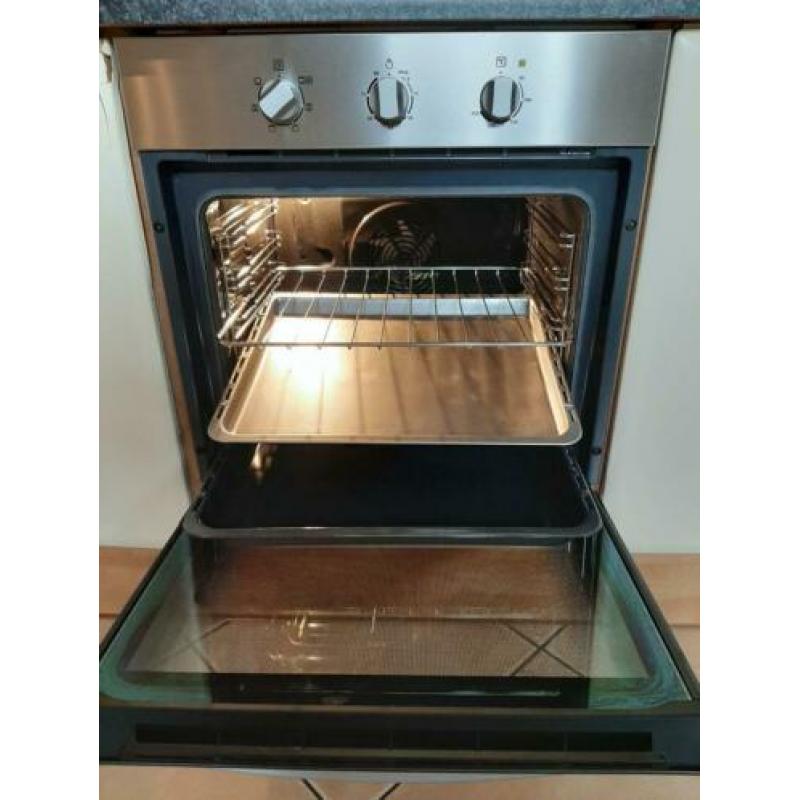 Oven inbouw 60x60 incl hetelucht