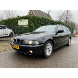 BMW 5 Serie Touring 530d Lifestyle Executive, BJ`2001, Young