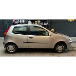 Fiat Punto 1.2 16V 3DR 2000 Grijs (Verkocht!)