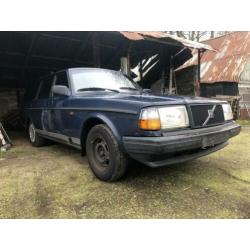 3x volvo 240 / 245 alléén voor onderdelen (sloop)