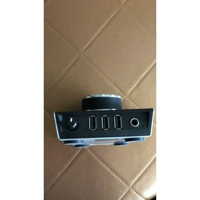 Interface M-TRACK hub