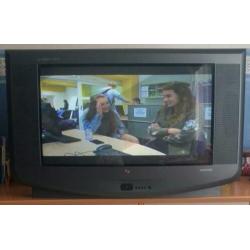 Scneidar tv 80cm met afstand bediening.