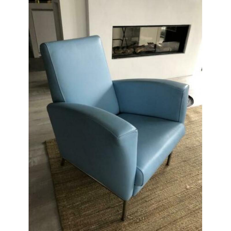 Lederen fauteuil. Voor de liefhebber met een serieus bod.