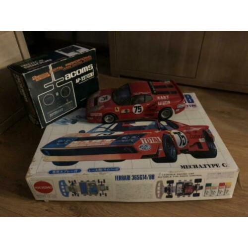 Te koop oude bestuurbare ferrari 1:12