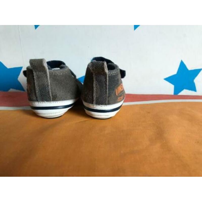 Schoenen maat 19 van Vingino