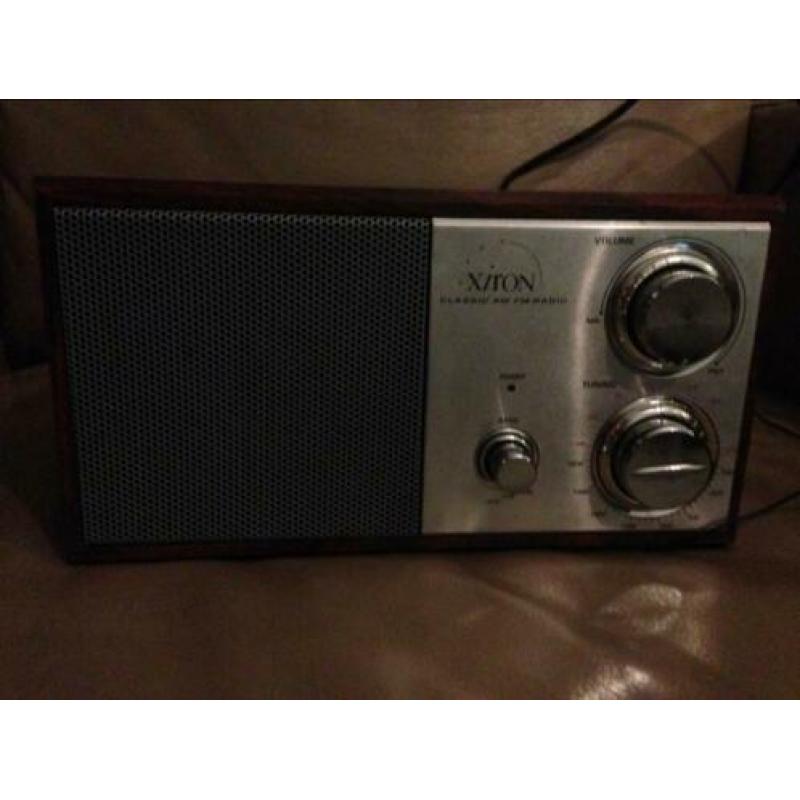 Xirion wooden retro radio