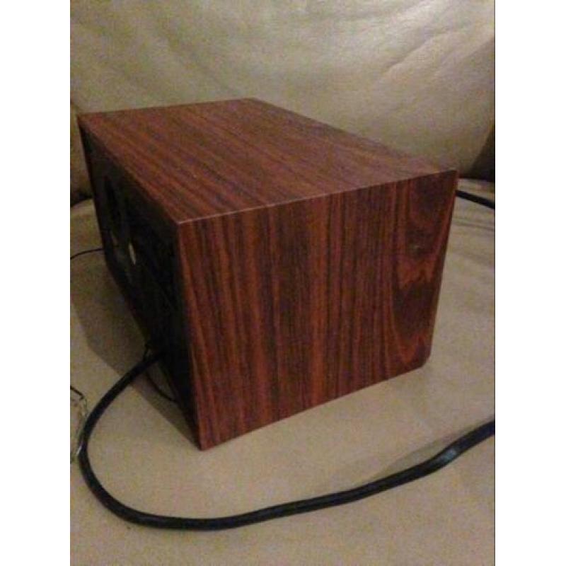Xirion wooden retro radio